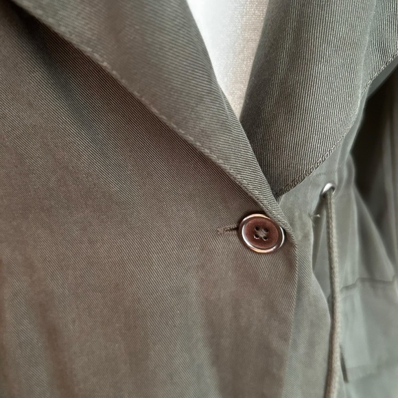 Revolve Cupcakes and Cashmere Army Jacket women’s sz medium olive green casual - Picture 10 of 15